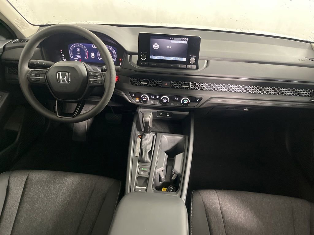Certified 2025 Honda Accord SE image 15
