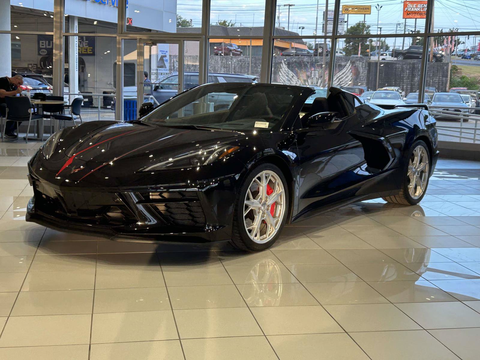 Used 2021 Chevrolet Corvette Stingray Premium Conv w/ Z51 Performance Package RWD image 3