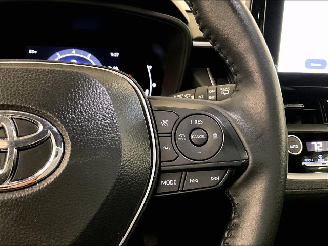 Used 2026 Toyota Corolla Cross LE AWD/4WD image 18