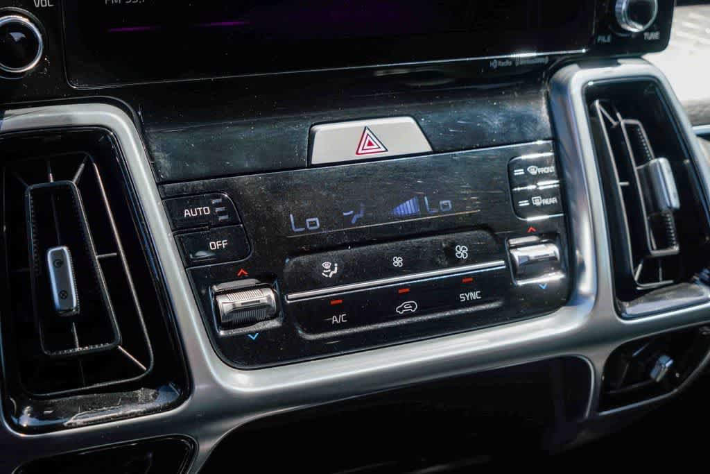 Certified 2023 Kia Sorento SX AWD/4WD image 21