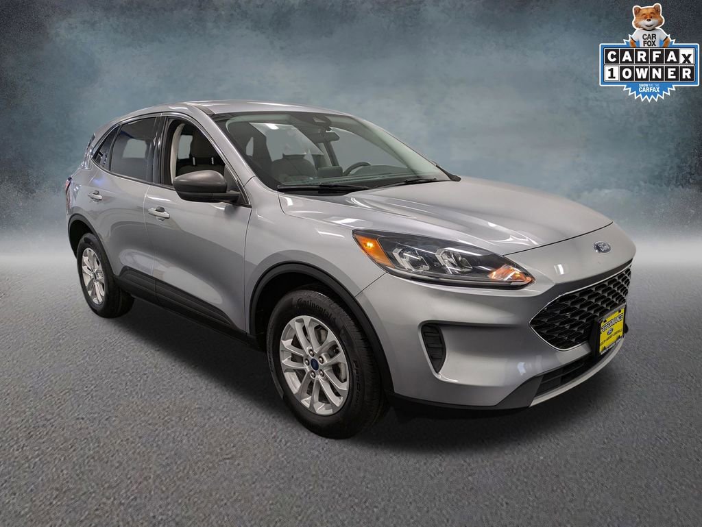 Used 2022 Ford Escape SE image 3