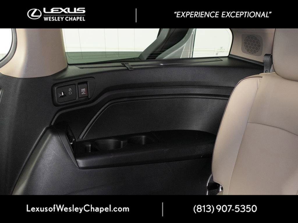 Used 2021 Honda Odyssey Elite image 25