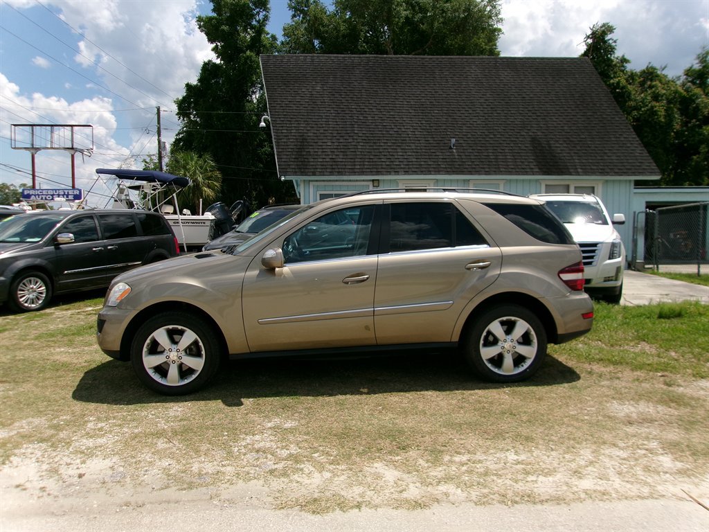 Used 2010 Mercedes-Benz ML 350 4MATIC image 1