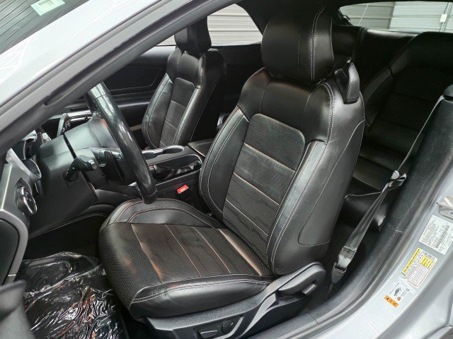 Used 2022 Ford Mustang GT Premium w/ Equipment Group 401A RWD image 15