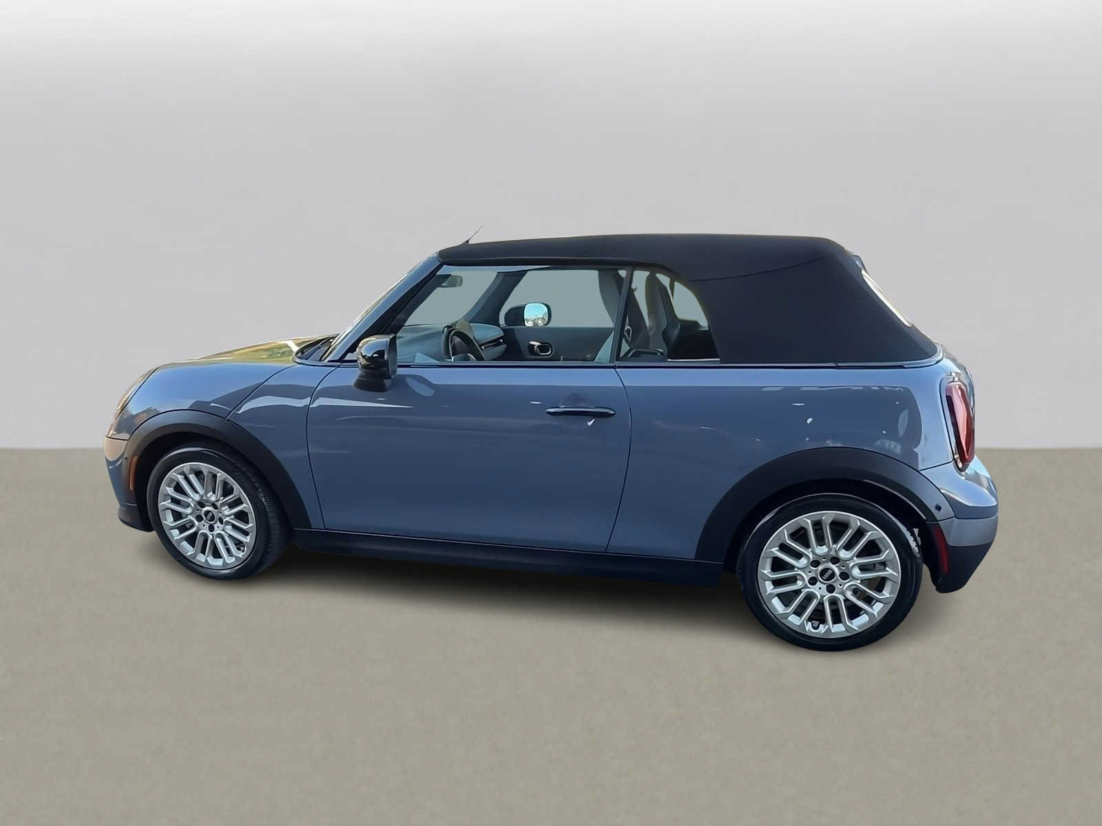 Used 2025 MINI Cooper S FWD image 5