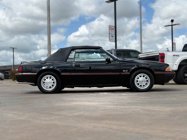 Used 1988 Ford Mustang LX image 13