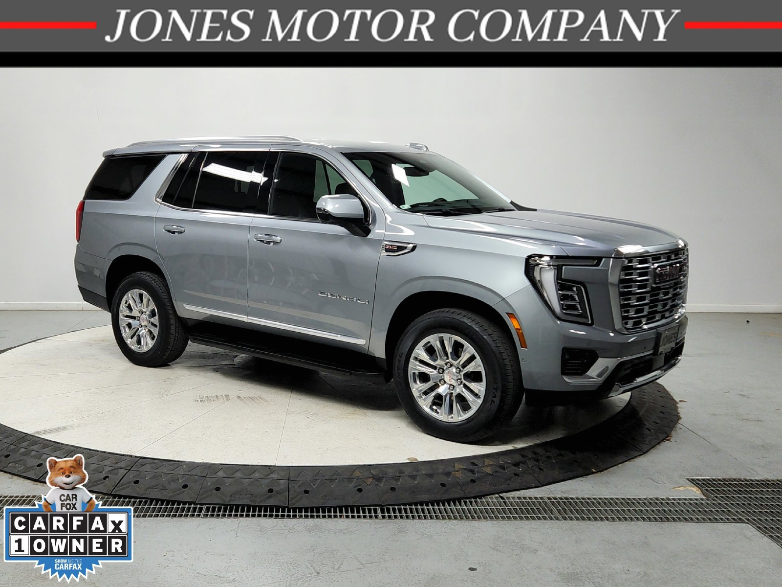 Used 2025 GMC Yukon Denali AWD/4WD image 1