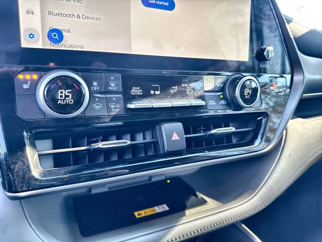 Used 2023 Toyota Highlander XLE image 27