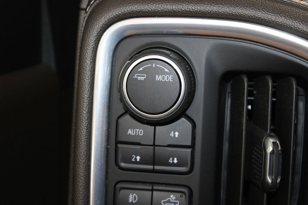 Used 2022 Chevrolet Silverado 1500 LTZ AWD/4WD image 43