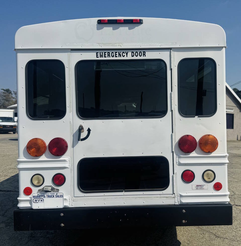 Used 2007 Chevrolet Express 3500 w/ School Bus Package RWD image 8