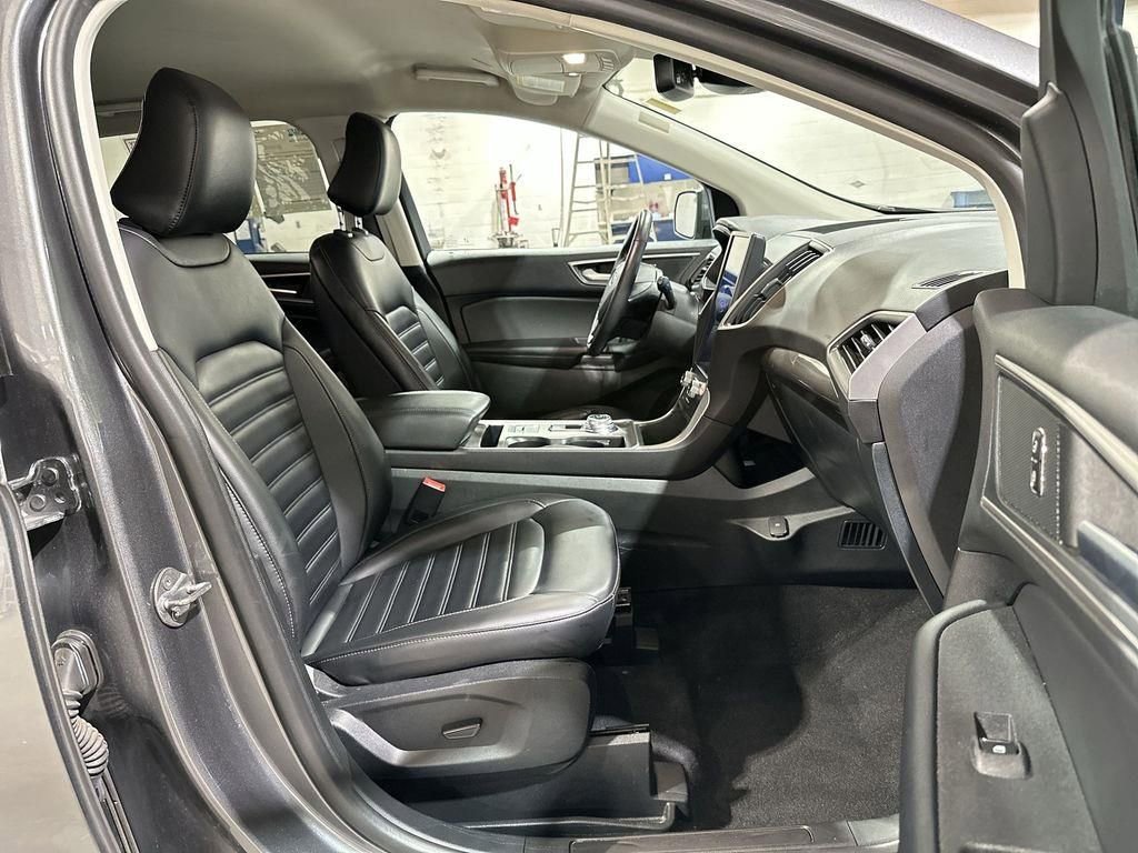 Used 2024 Ford Edge SEL AWD/4WD image 25
