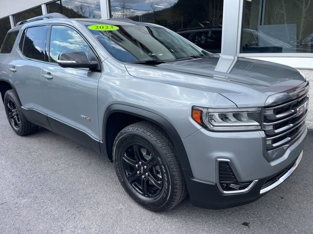 Used 2023 GMC Acadia AT4 w/ Technology Package image 2
