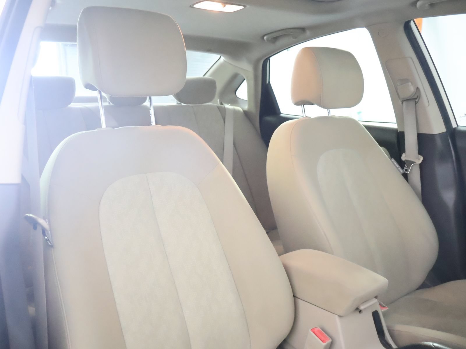 Used 2010 Hyundai Elantra GLS w/ Sunroof Pkg 3 FWD image 46