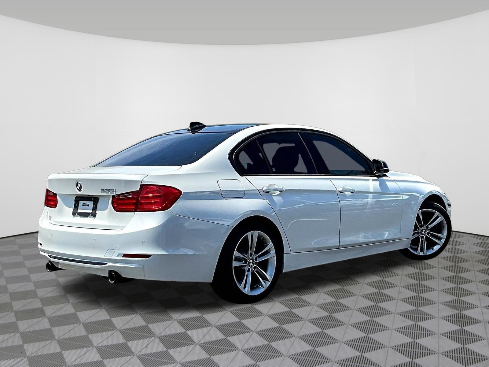 Used 2014 BMW 335i Sedan RWD image 6