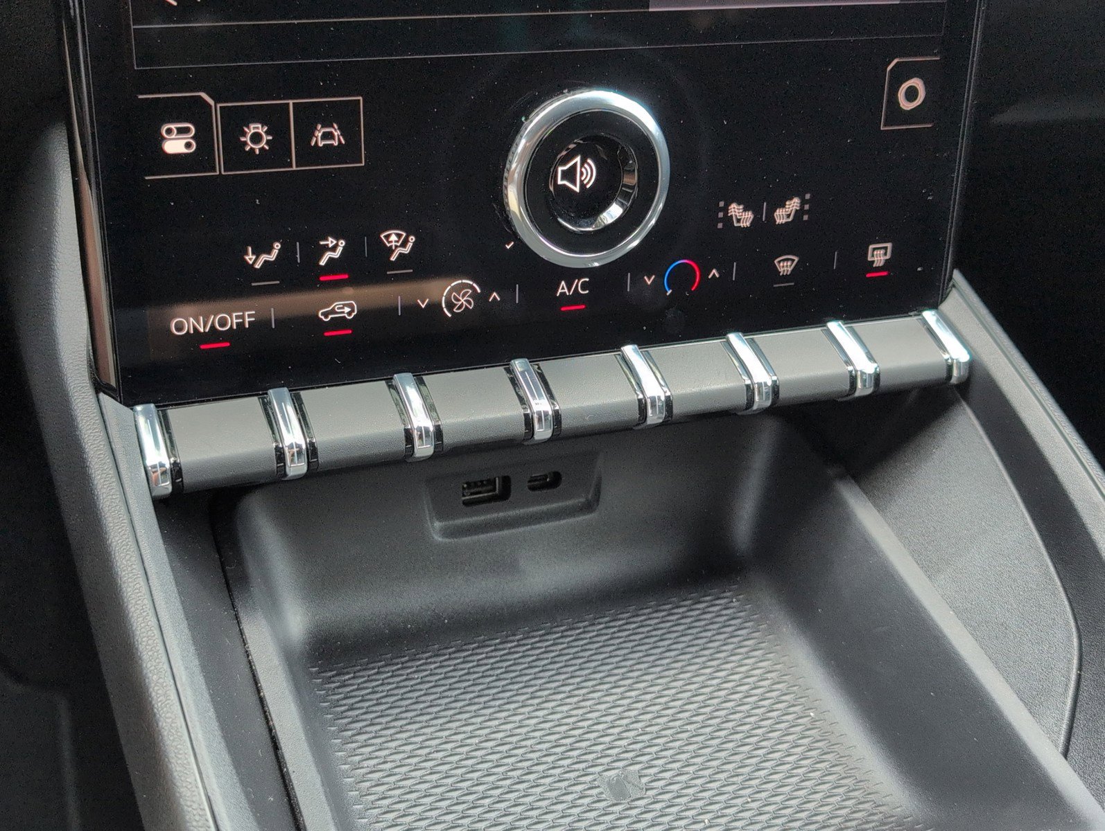 Used 2025 GMC Terrain Elevation image 15