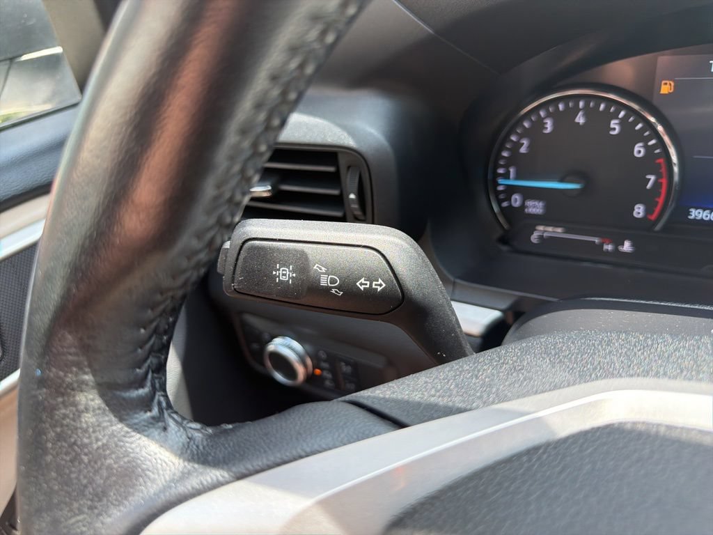 Used 2022 Ford Explorer XLT AWD/4WD image 29
