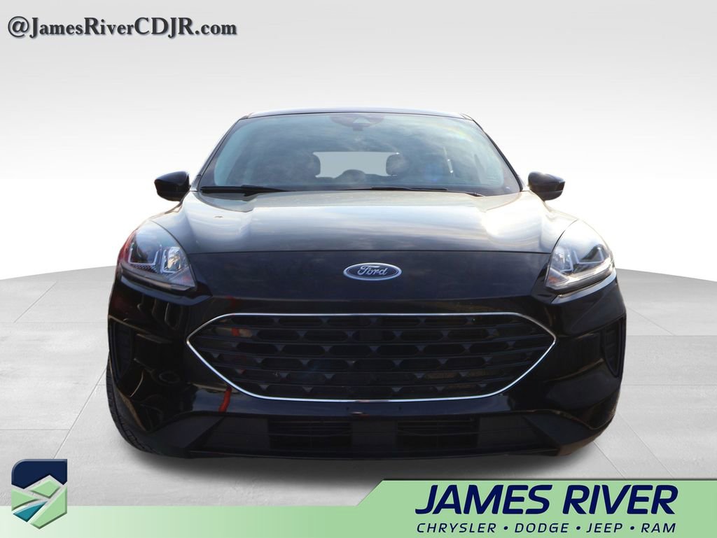 Used 2022 Ford Escape SE w/ SE Sport Appearance Package image 8