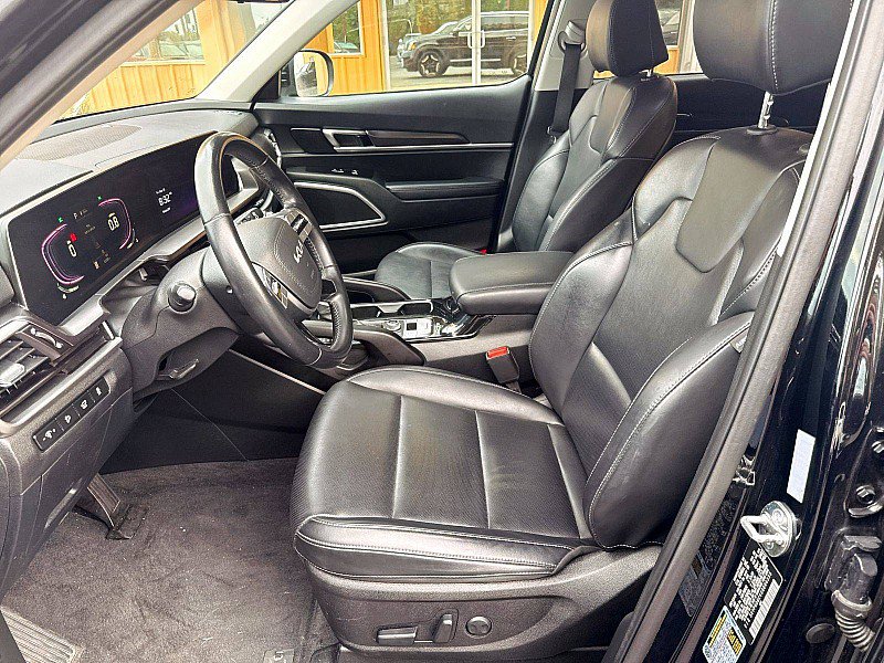 Used 2025 Kia Telluride S AWD/4WD image 10