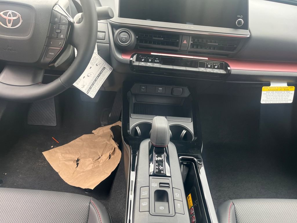 New 2026 Toyota Prius Plug-In Hybrid FWD image 11