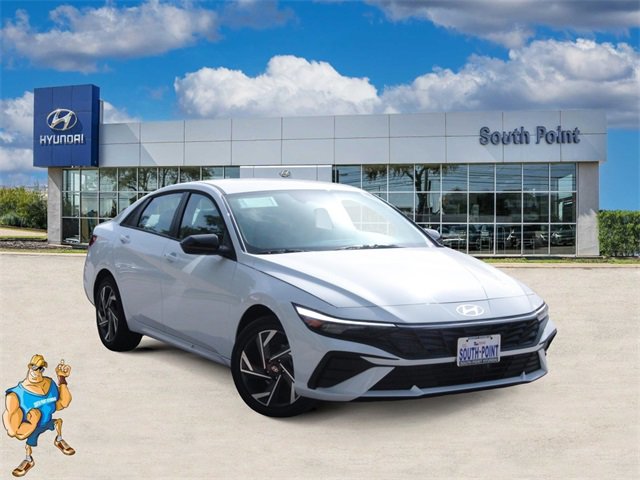 Certified 2025 Hyundai Elantra SEL