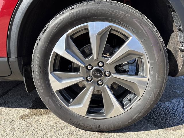 Certified 2023 Ford Escape Platinum w/ Class II Trailer Tow Package AWD/4WD image 52