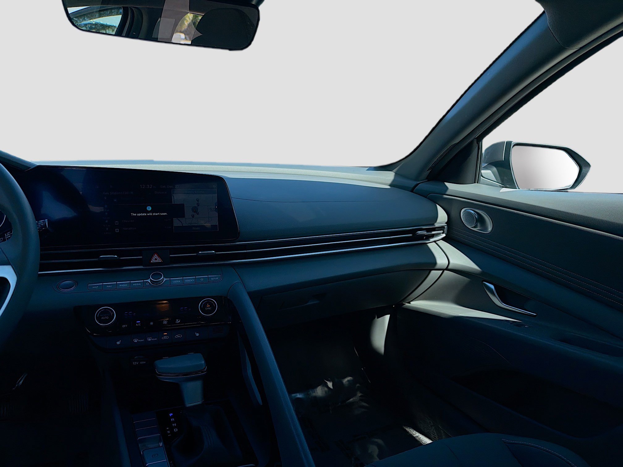 Used 2023 Hyundai Elantra SEL w/ Convenience Package image 19