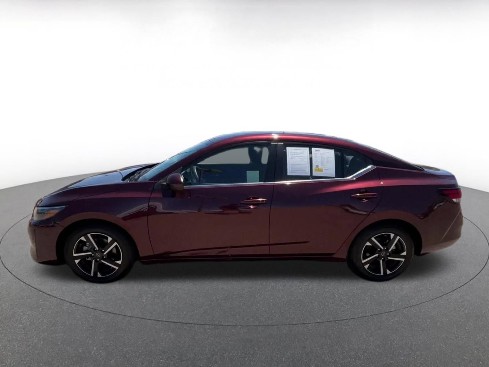 Used 2025 Nissan Sentra SV FWD image 8