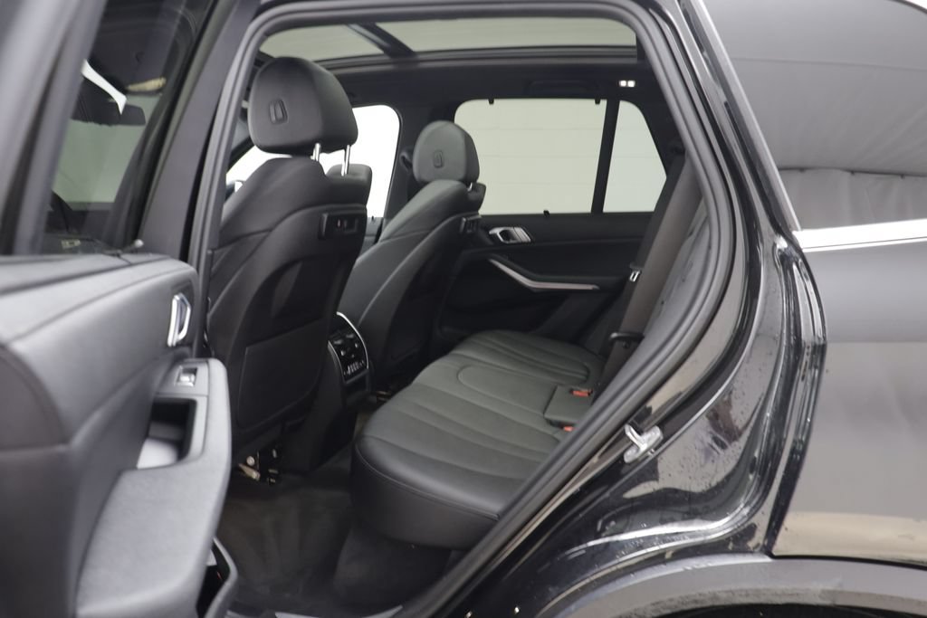 Used 2020 BMW X5 xDrive40i w/ Convenience Package AWD/4WD image 13