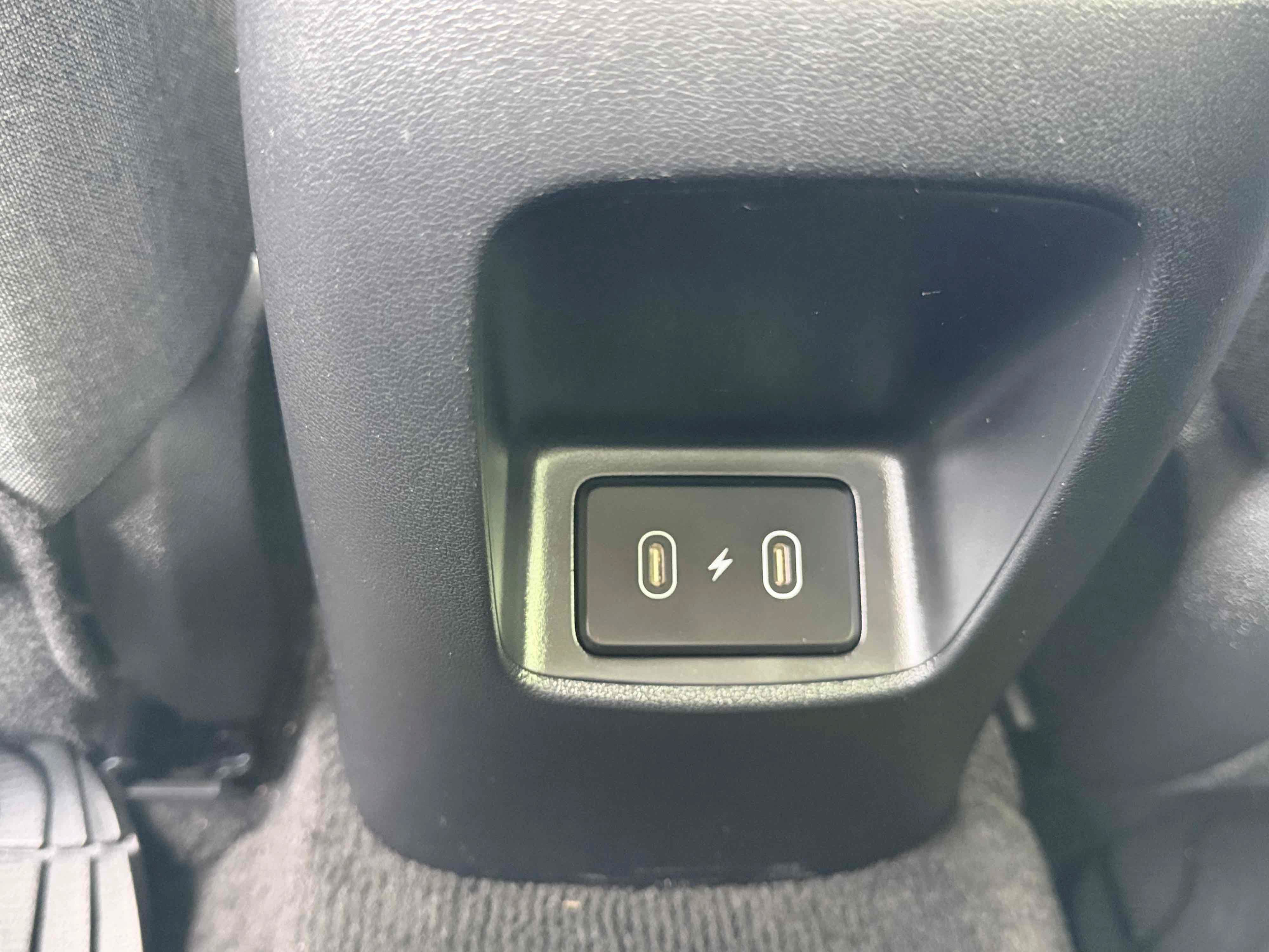Used 2025 Hyundai Elantra Limited FWD image 24