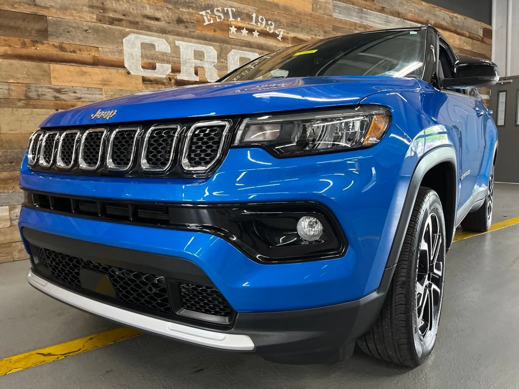 Used 2023 Jeep Compass Limited AWD/4WD image 52