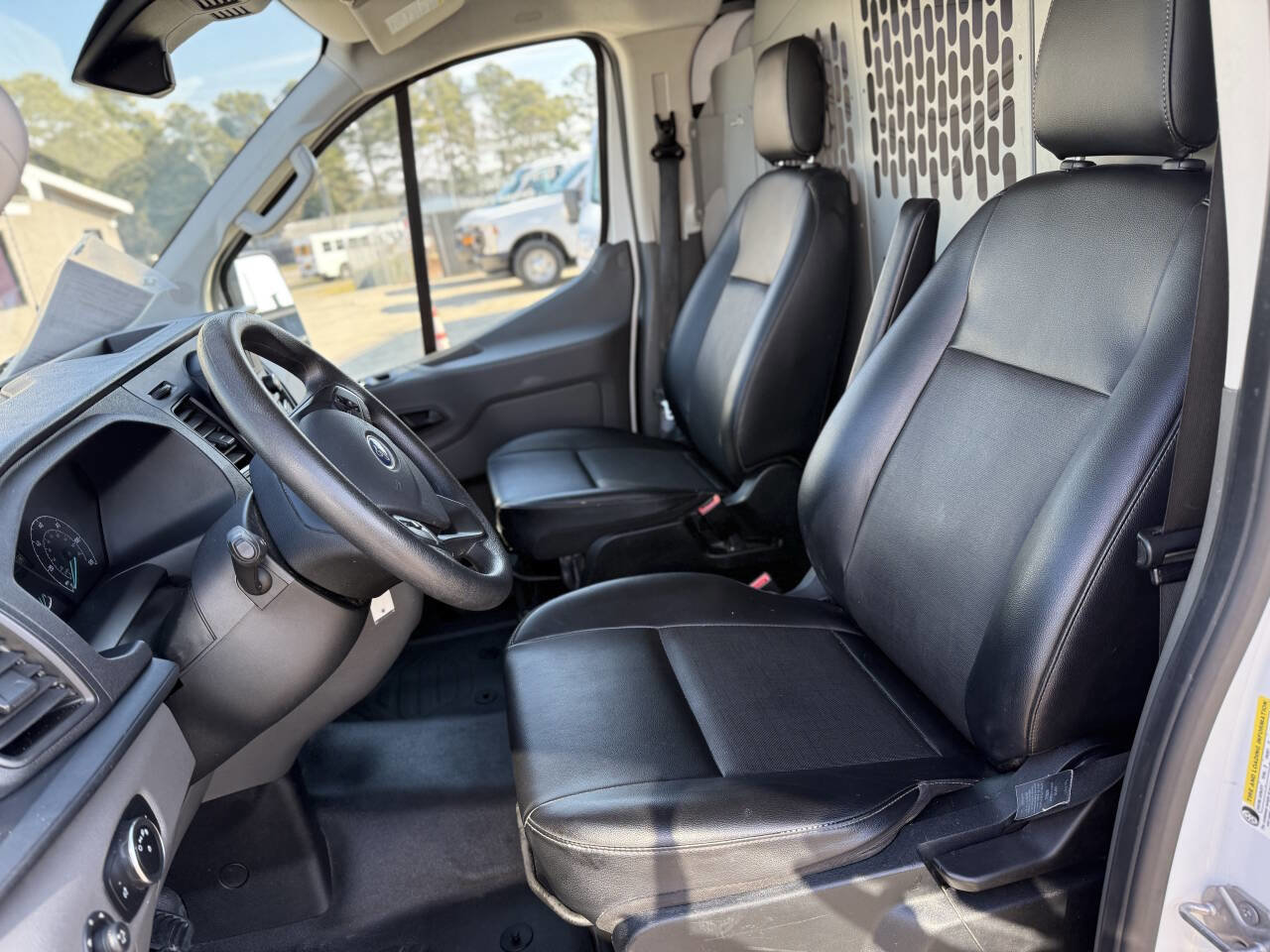 Used 2022 Ford Transit 150 Low Roof RWD image 12