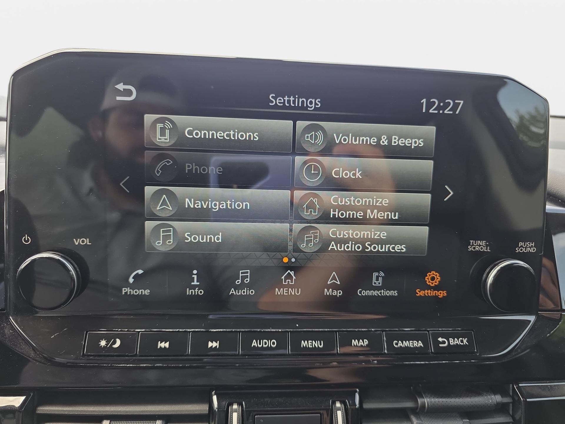 Used 2025 Nissan Pathfinder SL FWD image 21