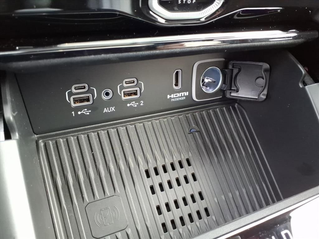 New 2026 Jeep Grand Cherokee Summit image 21