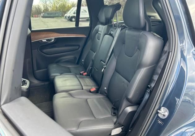 Used 2023 Volvo XC90 B5 Plus w/ Protection Package Premier AWD/4WD image 6