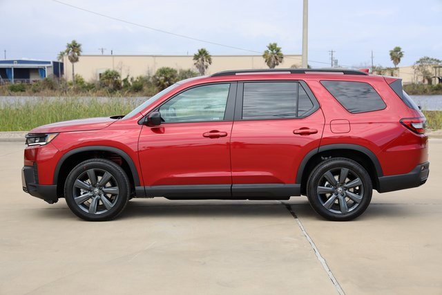 New 2026 Honda Pilot Sport image 5