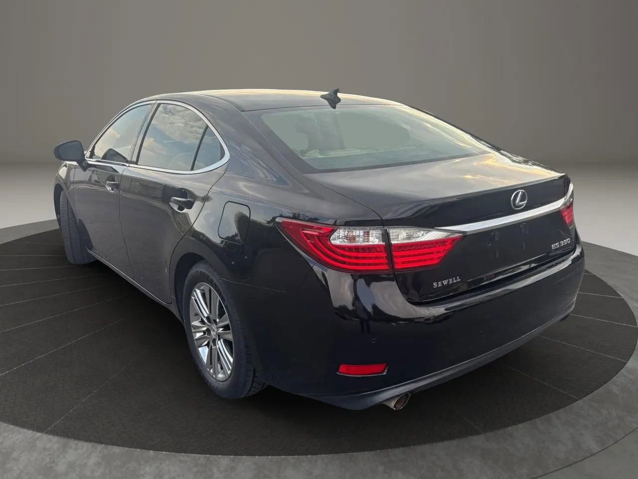 Used 2014 Lexus ES 350 w/ Premium Package FWD image 5
