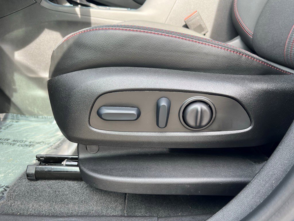 Certified 2024 Chevrolet Equinox RS image 12