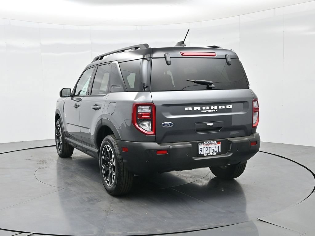 Used 2025 Ford Bronco Sport Outer Banks image 8