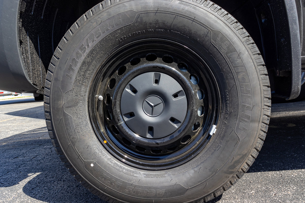 New 2024 Mercedes-Benz Sprinter 2500 image 24