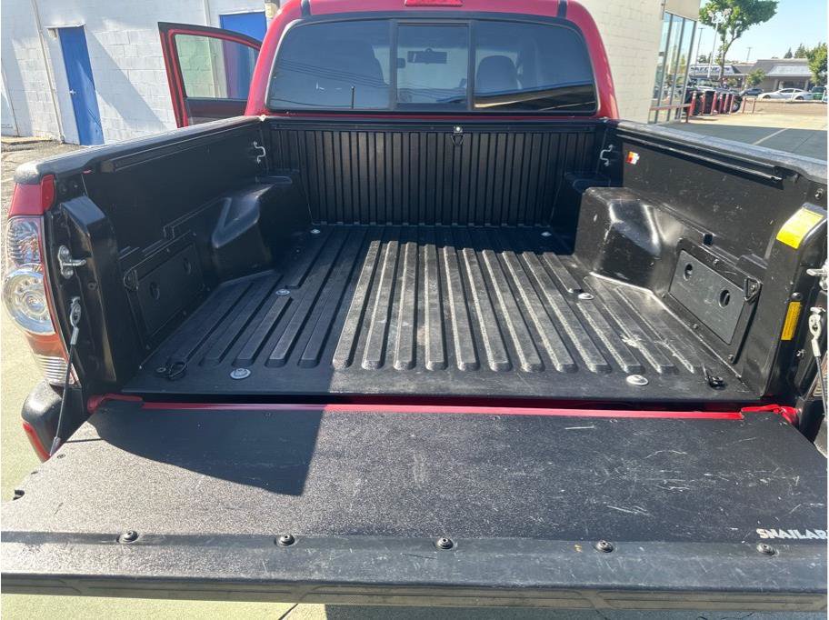 Used 2014 Toyota Tacoma PreRunner w/ Convenience Package RWD image 20