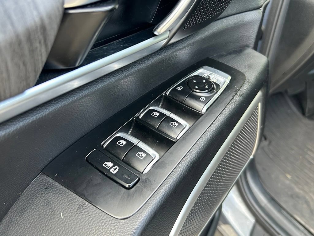 Used 2023 Kia Telluride EX w/ EX Captain's Chair Package FWD image 34