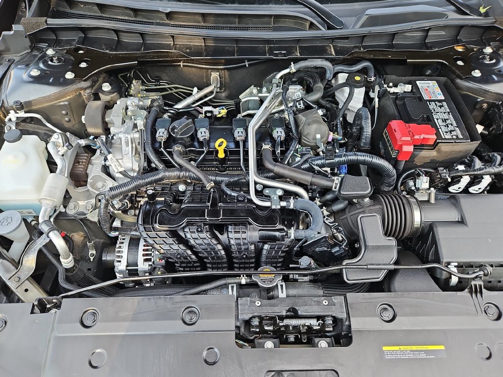 Used 2025 Nissan Altima 2.5 SV FWD image 35