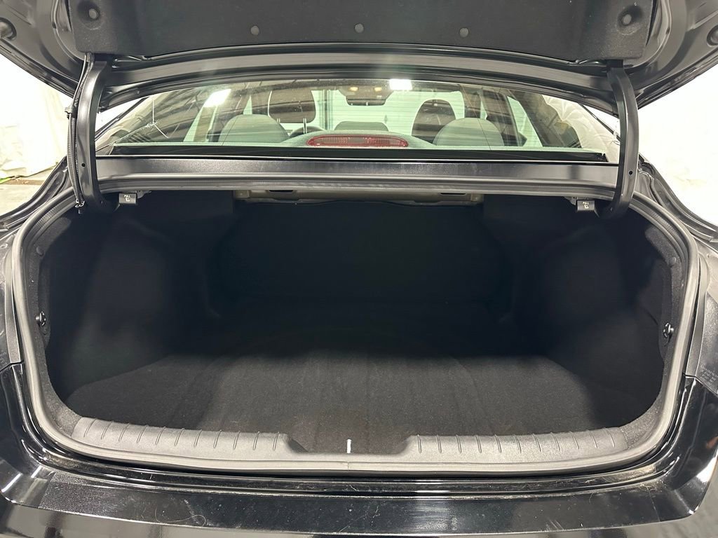 Used 2025 Hyundai Elantra Sport image 42