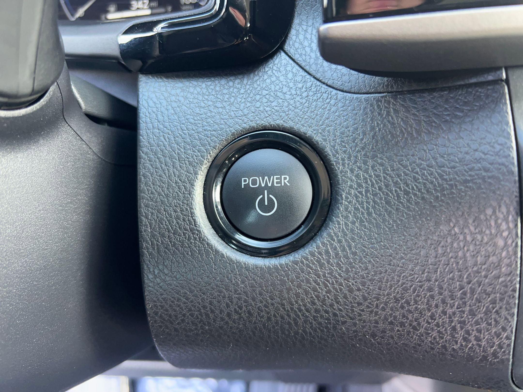 Used 2025 Toyota Camry XLE image 18