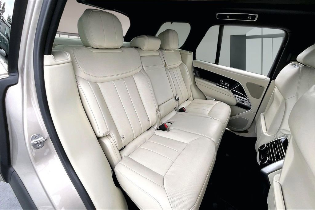 Certified 2023 Land Rover Range Rover SE AWD/4WD image 23
