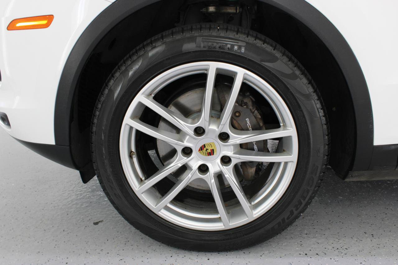 Used 2020 Porsche Cayenne AWD/4WD image 80