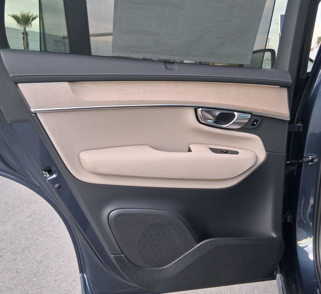 New 2026 Volvo XC90 B6 Ultra w/ Protection Package Premier AWD/4WD image 17