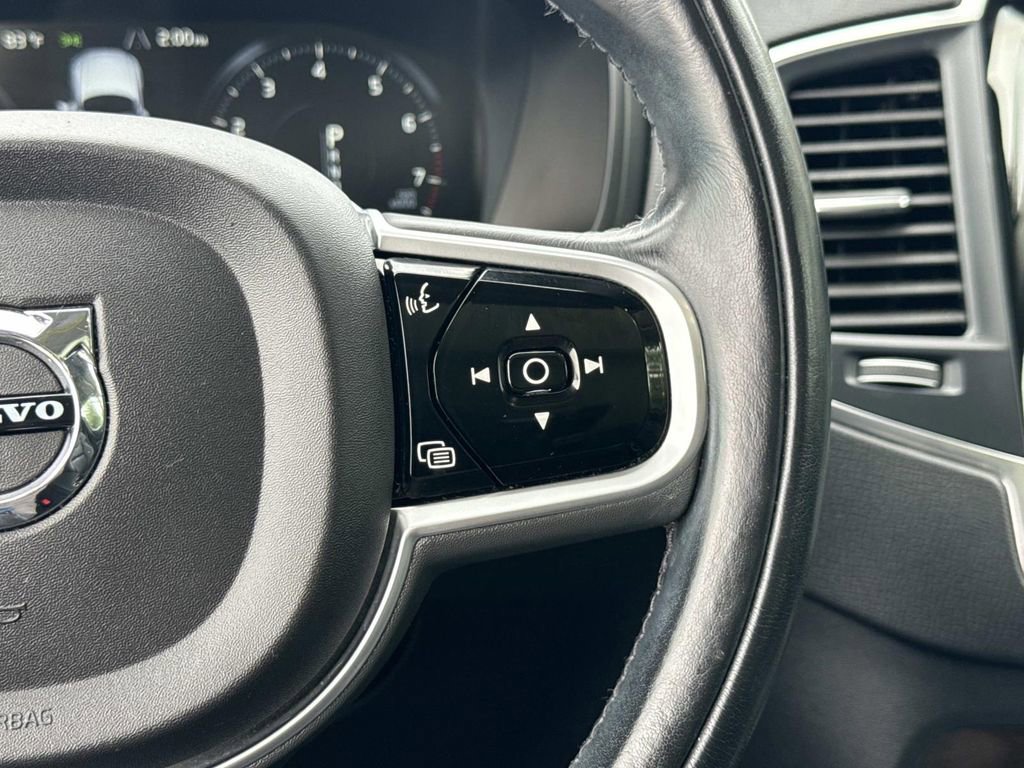Used 2019 Volvo XC90 T6 Momentum w/ Advanced Package image 9