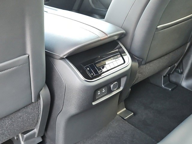 New 2026 Nissan Armada SL image 25