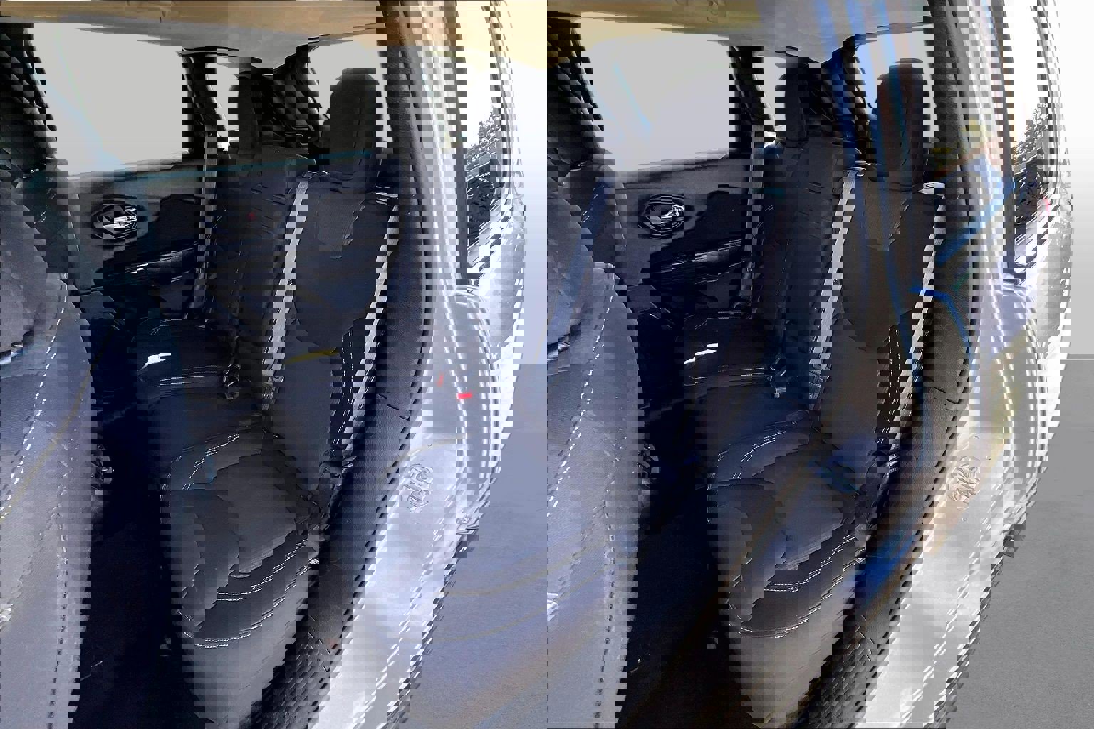 Used 2016 Jeep Cherokee Latitude image 24